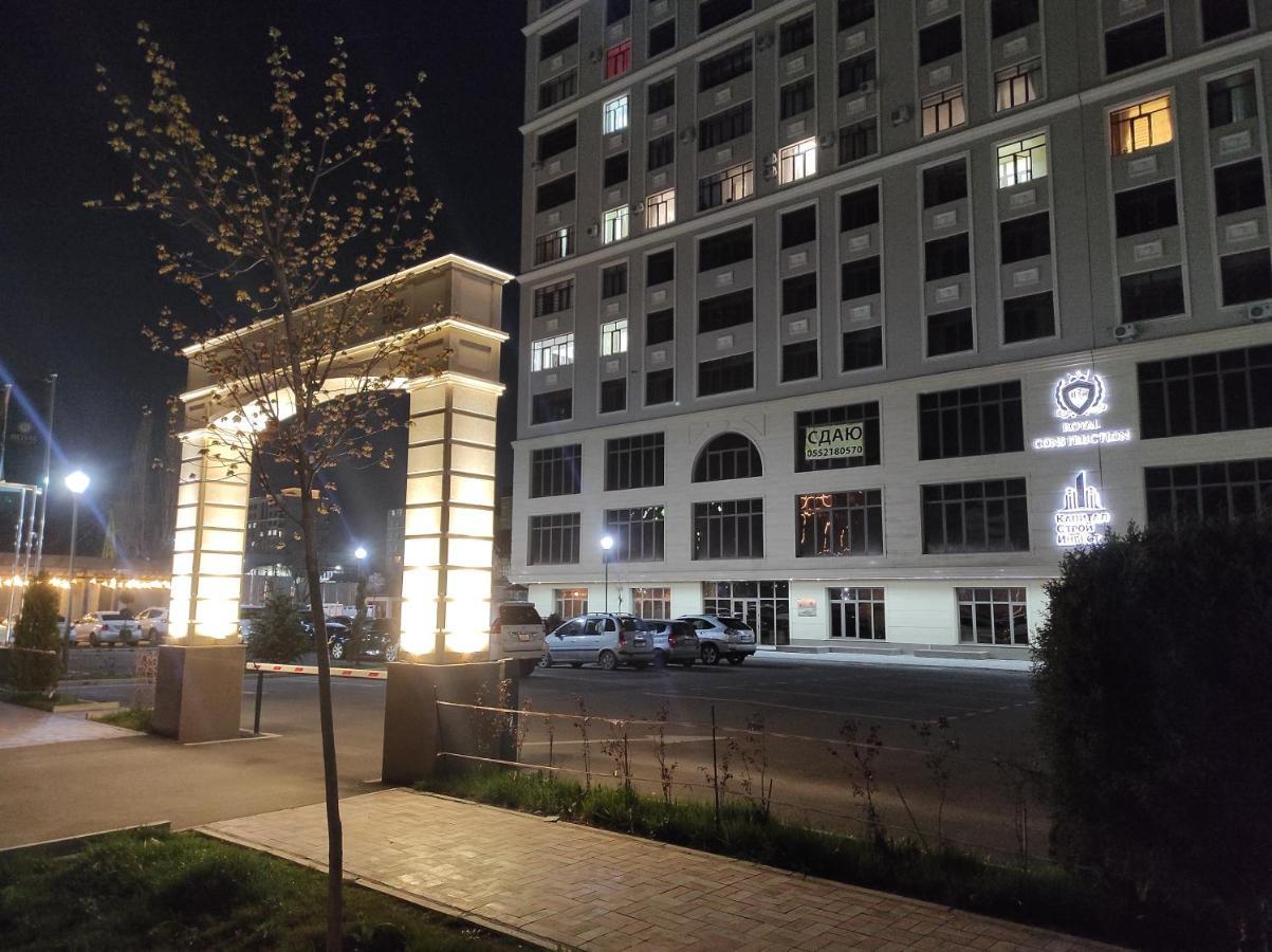 Prestigious Apartment In Bischkek Exterior foto